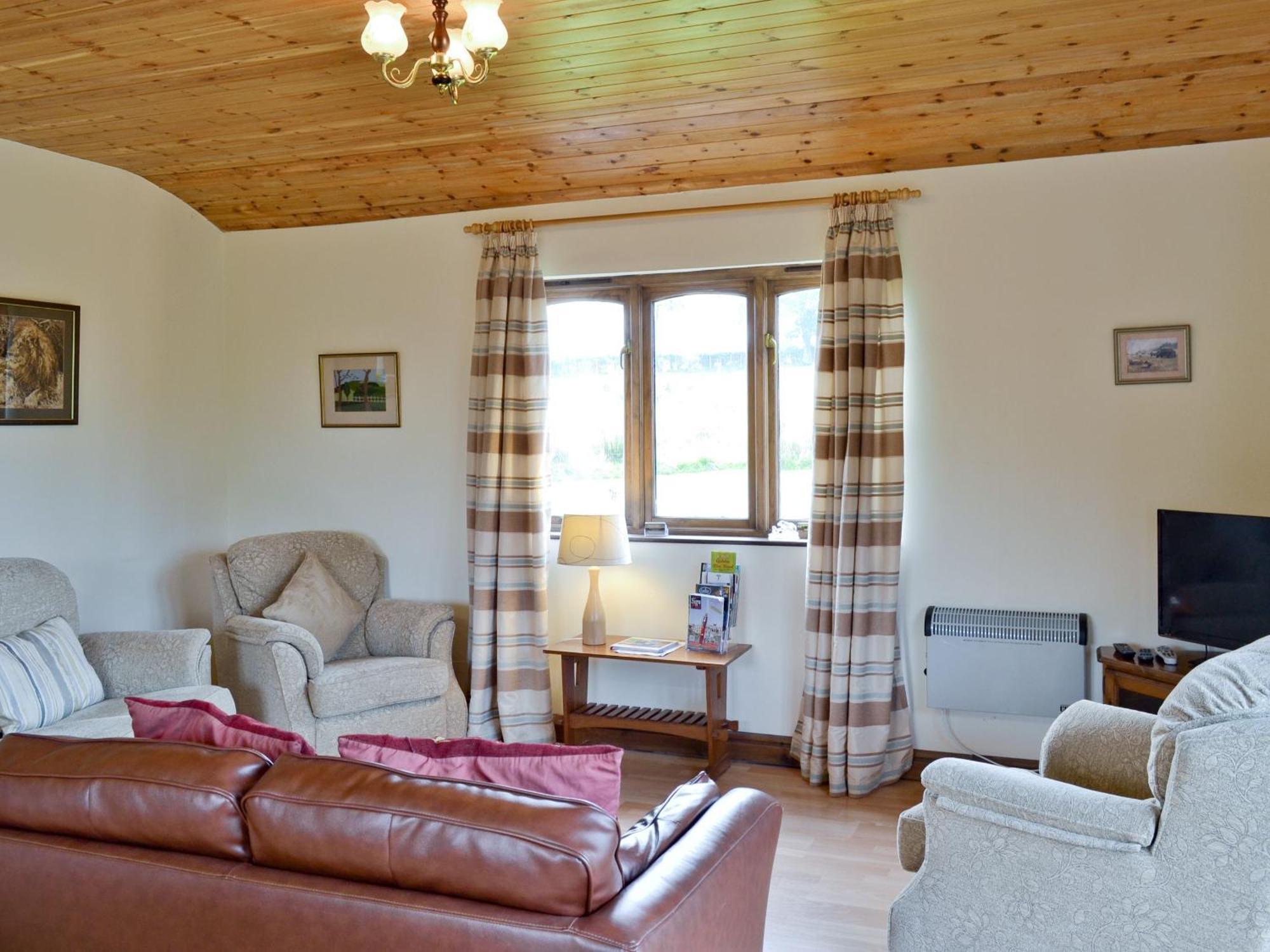 Woodside Lodge Penybont Eksteriør billede