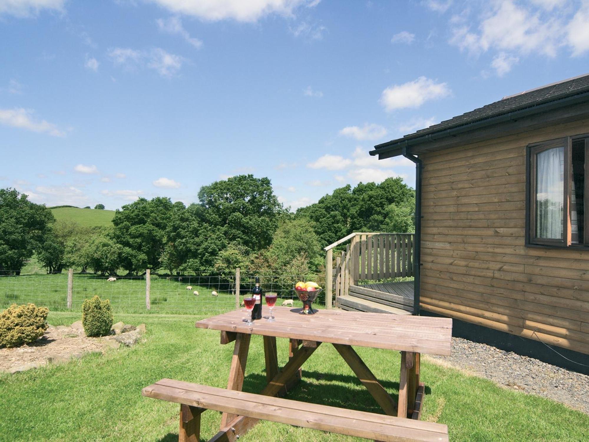 Woodside Lodge Penybont Eksteriør billede